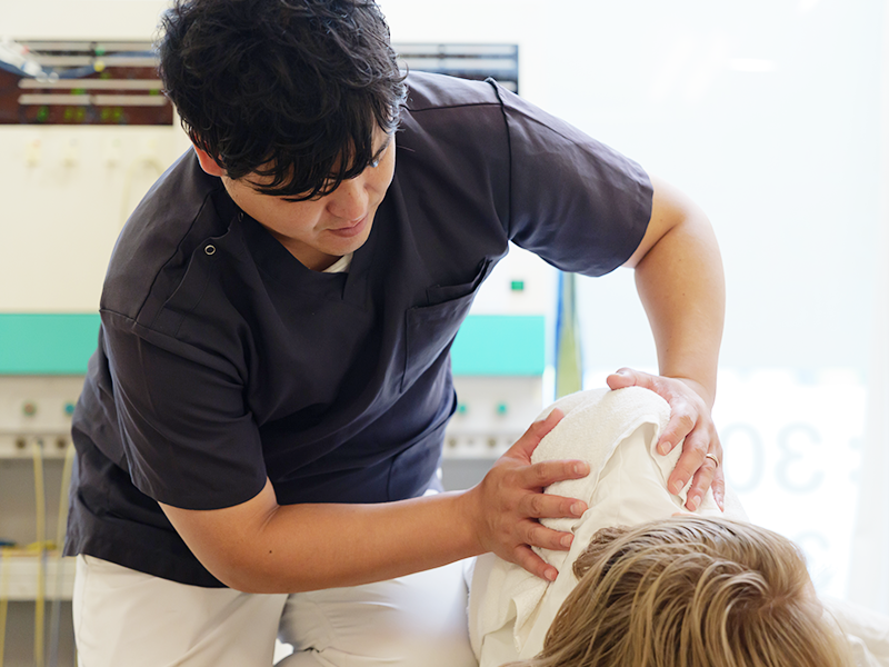 当グループの寝違え施術について